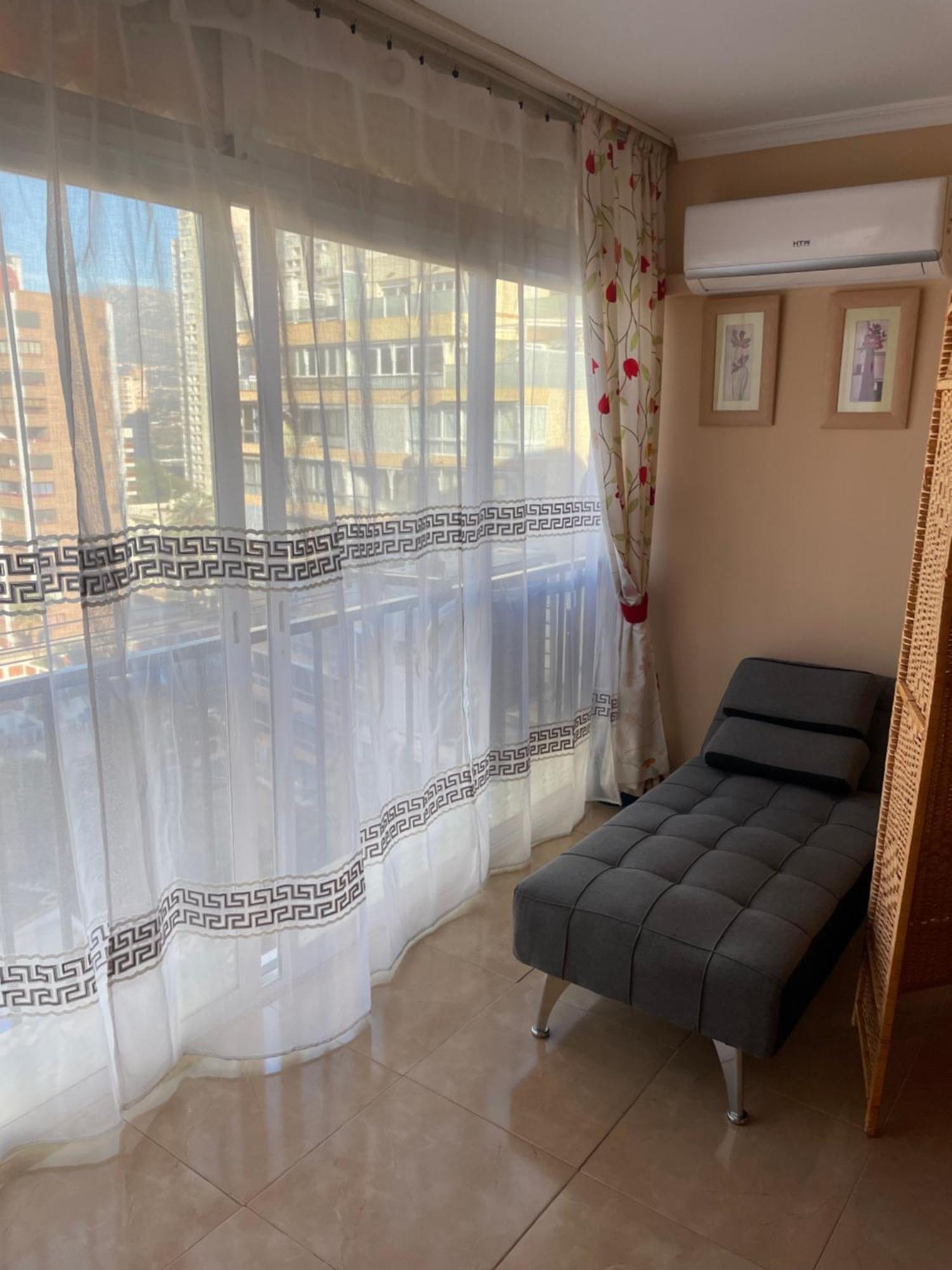 בנידורם Bermudas-Turis Apartamentos מראה חיצוני תמונה