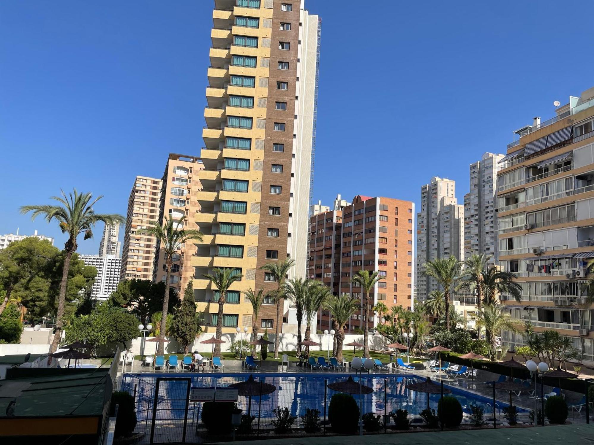 בנידורם Bermudas-Turis Apartamentos מראה חיצוני תמונה